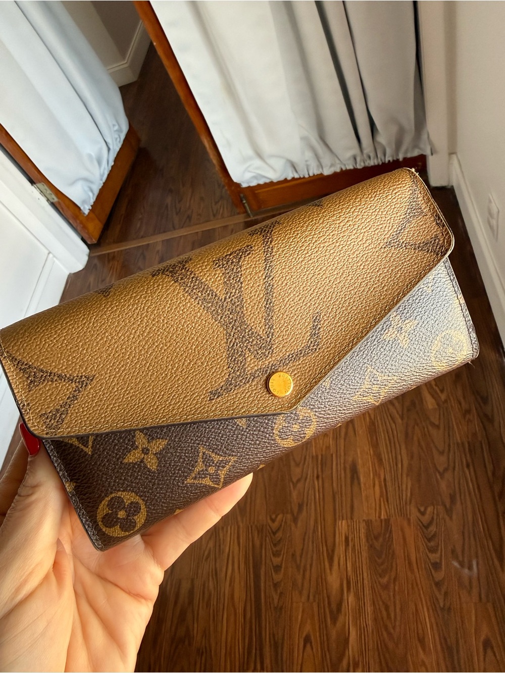 Louis Vuitton Reverse Monogram Sarah Wallet